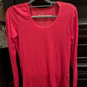 Athleta Size Medium long sleeve tee